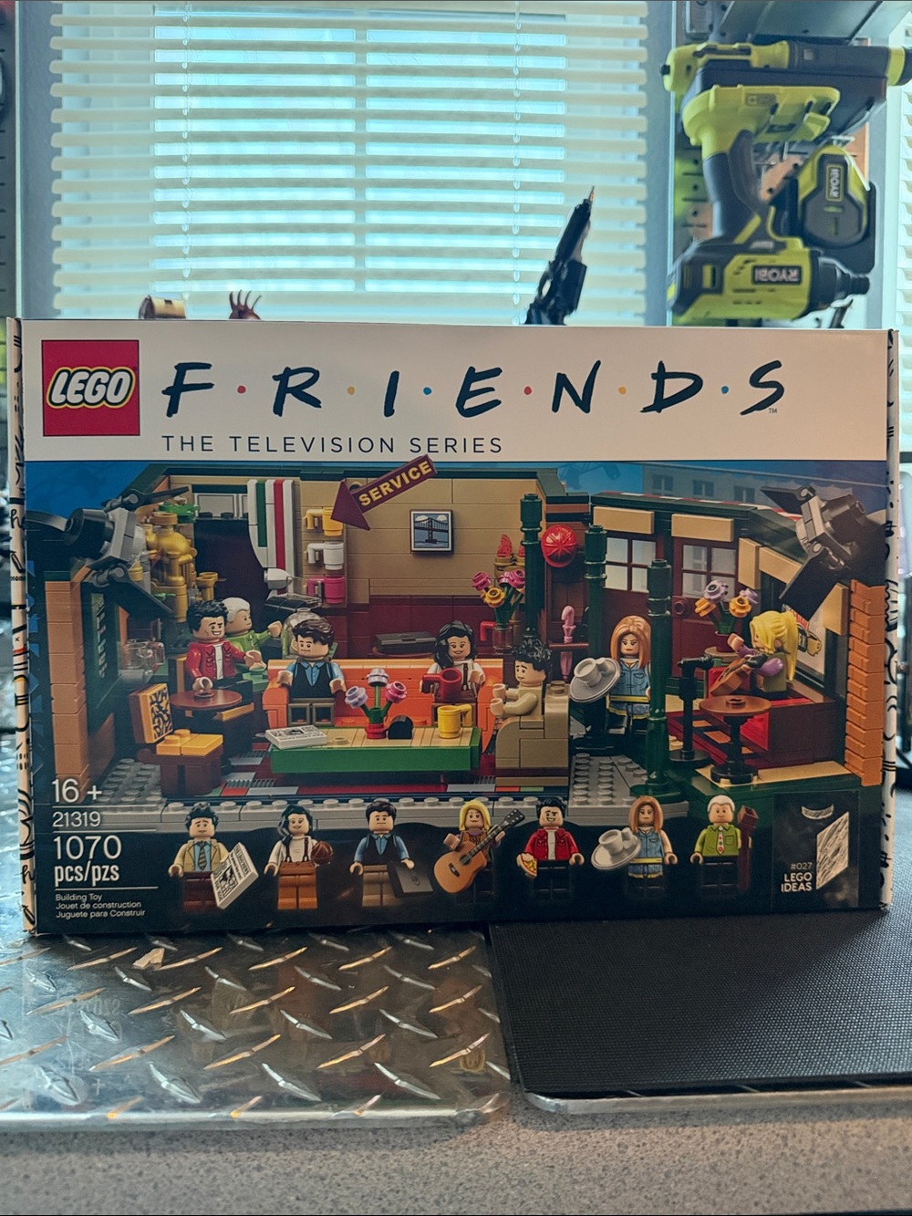 LEGO Friends The Television Series Central Perk Set
